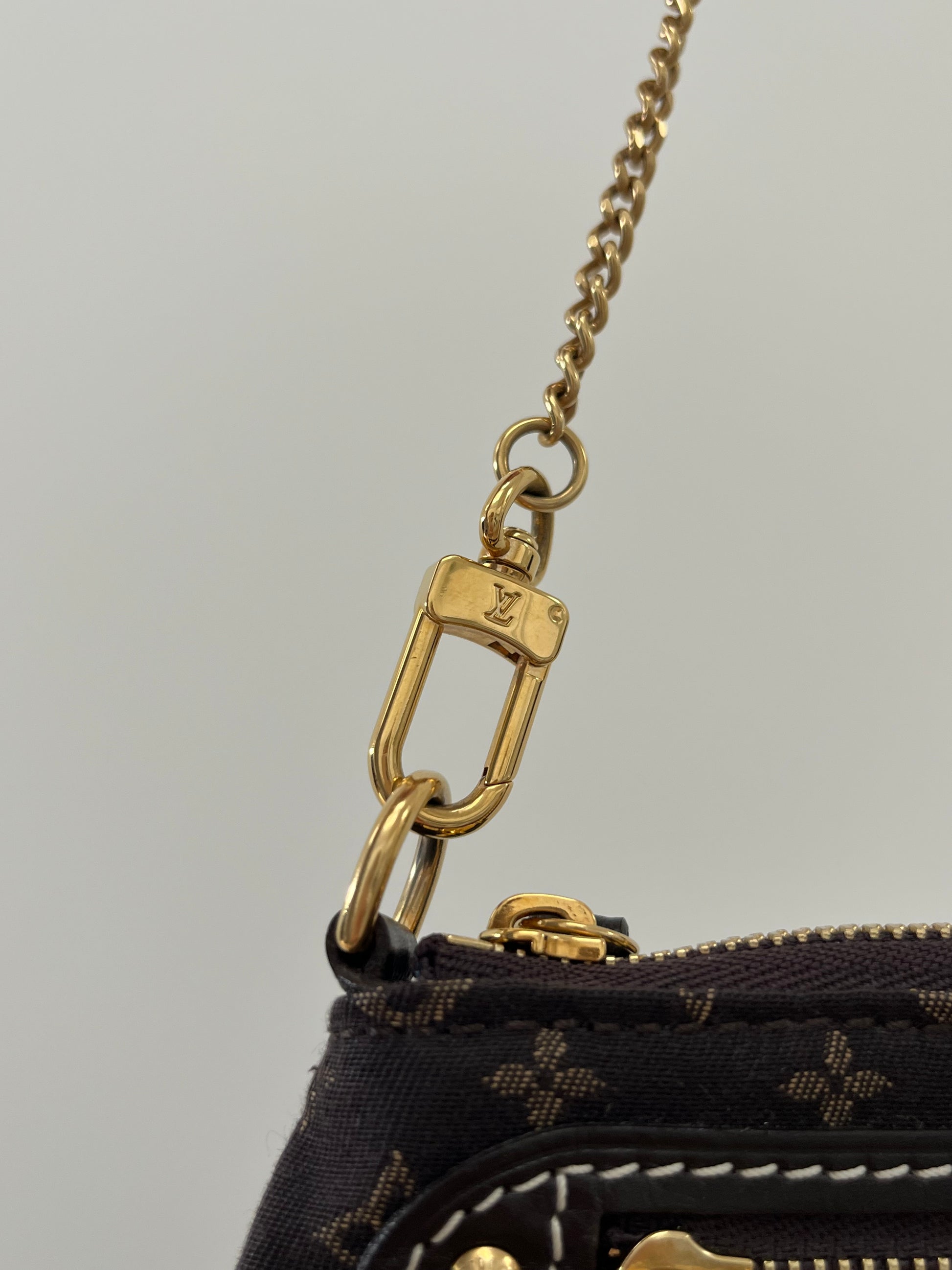 Louis Vuitton Mini Lin Pochette