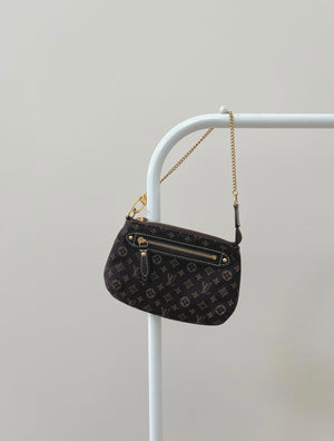 Louis Vuitton Mini Lin Pochette