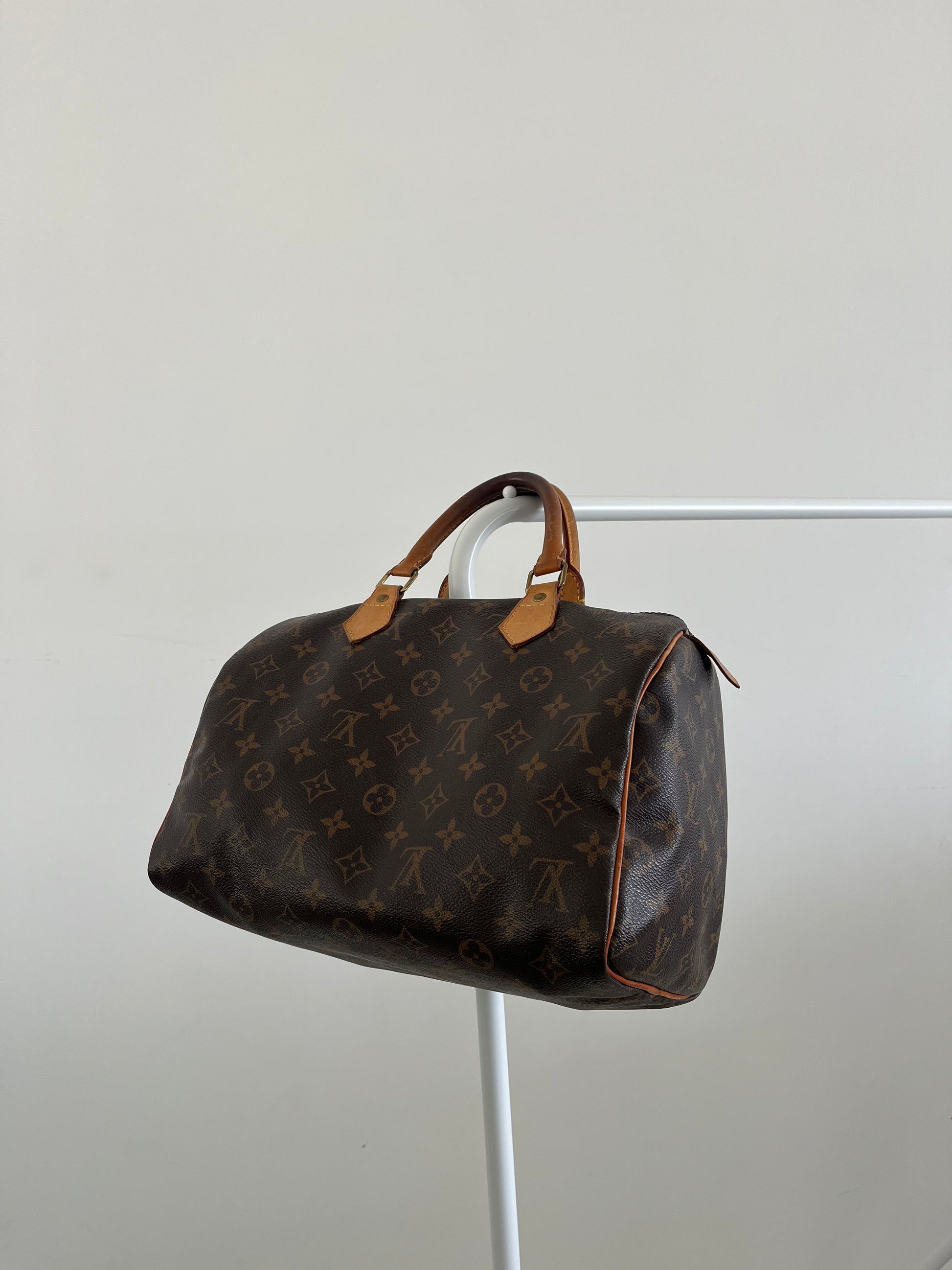 Louis Vuitton Speedy 30 Bag